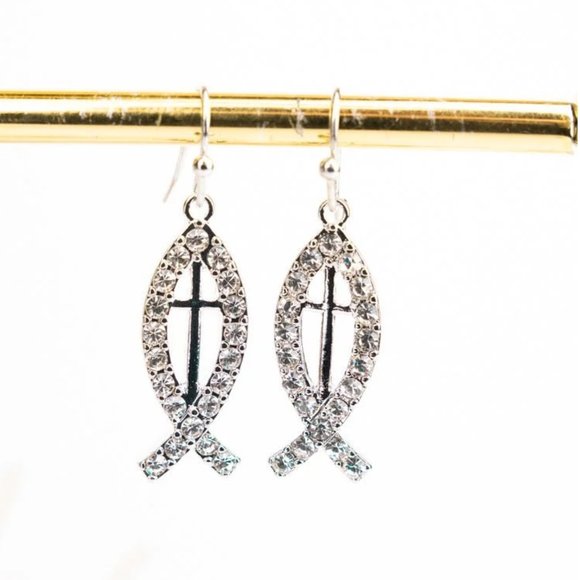 One Blessed Nana Jewelry - ❤️NWT  BOUTIQUE    CRYSTAL SILVERTONE JESUS FISH EARRINGS